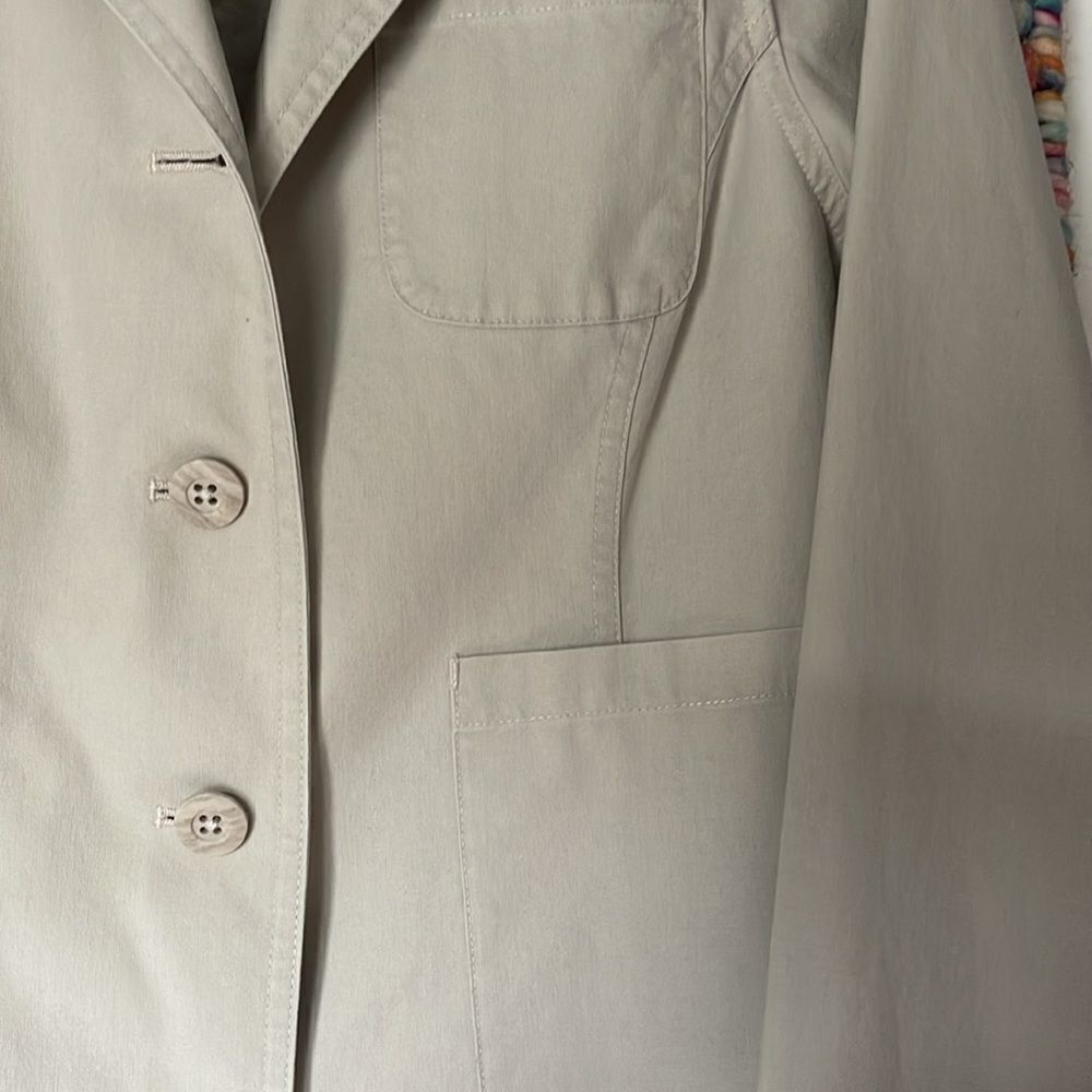 L.L. Bean. Very soft jacket cotton. - Picture 2 of 4